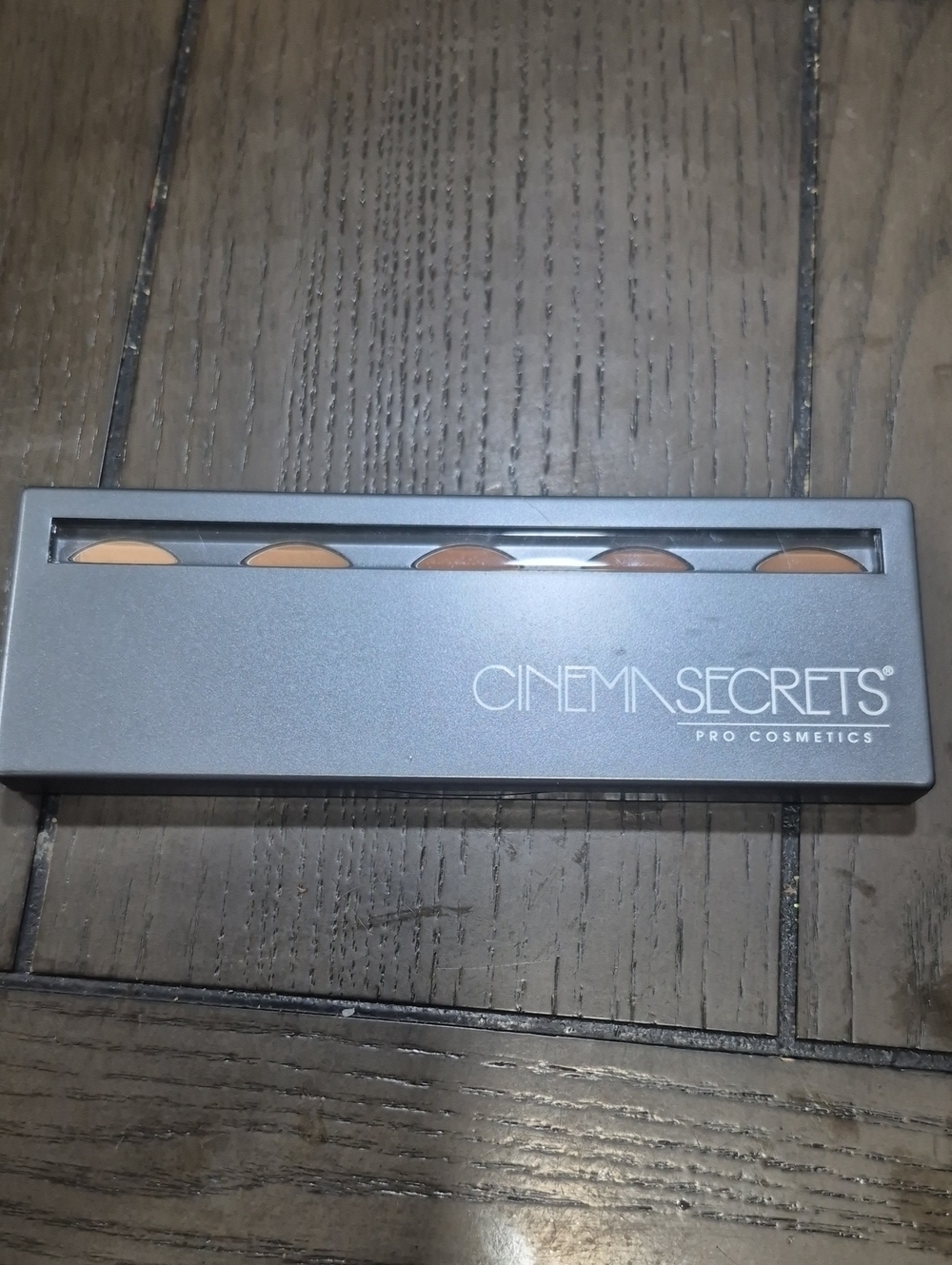 Cinema Secrets Foundation Palette